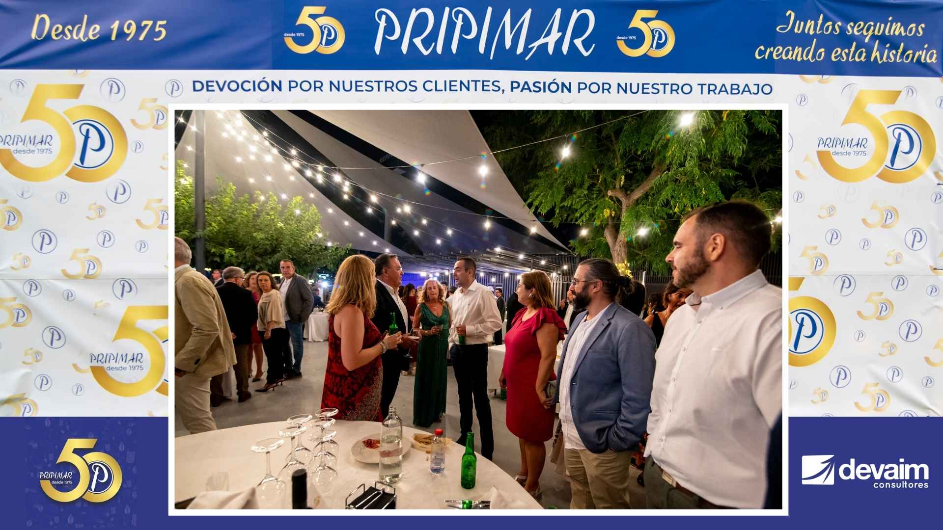 El equipo de Devaim asistió al evento del 50 Aniversario